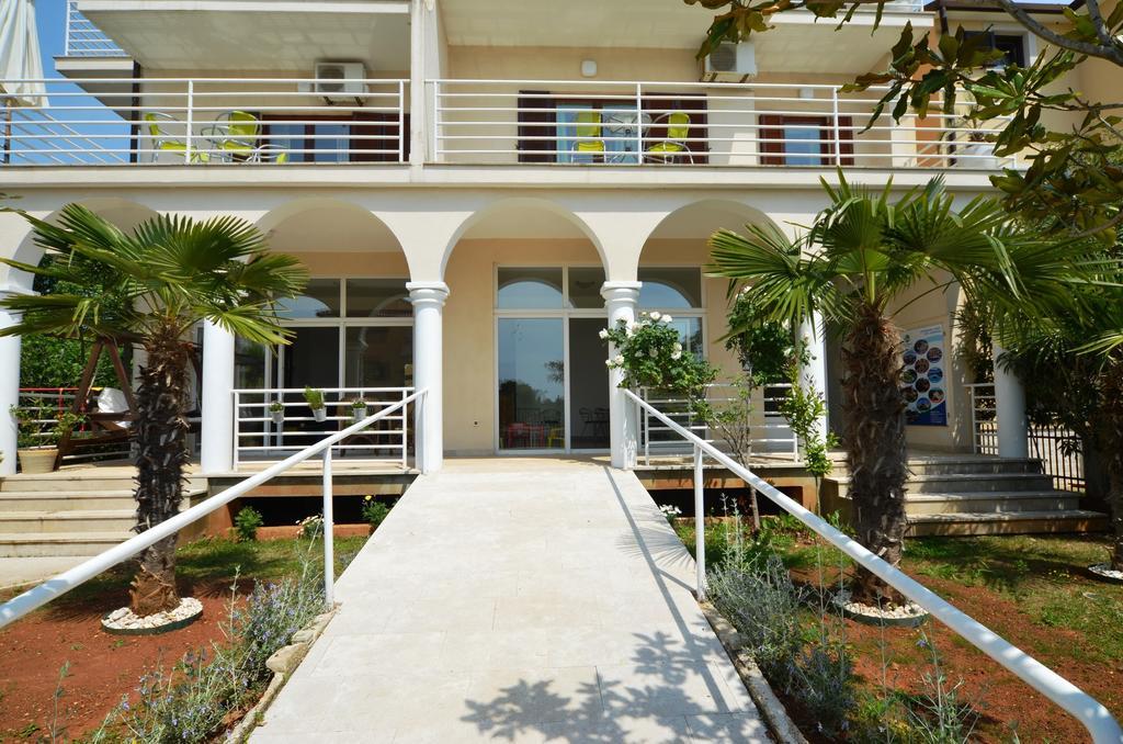 Istranova Apartments Rovinj Exterior photo
